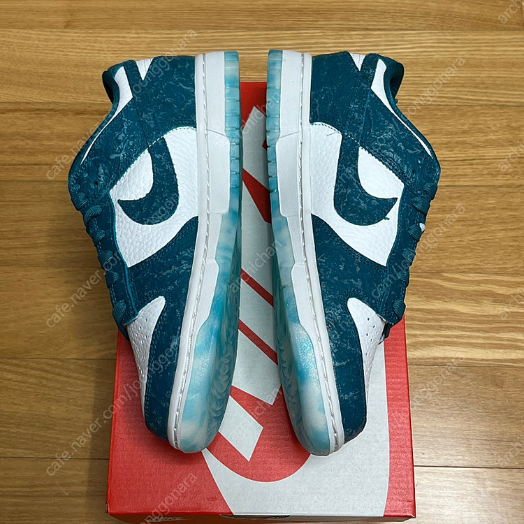 나이키 덩크 로우 오션 240 사이즈 새제품 팝니다. DV3029-100 스니커즈 신발 운동화 이미지