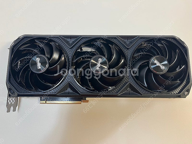 이엠텍 RTX 4080 블랙스톰--3