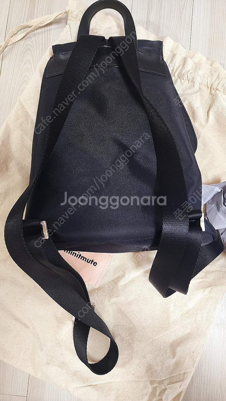 미닛뮤트 백팩 블랙색상--8