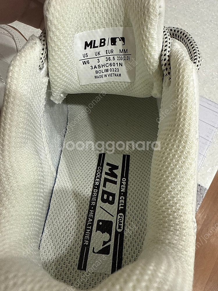 MLB 빅볼청키 운동화 화이트 색상입니다--3