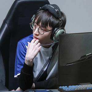 프로게이머 이스포츠 경기 전문 헤드폰 데이빗 헤드셋 오버워치 스타크래프트 등 전문가