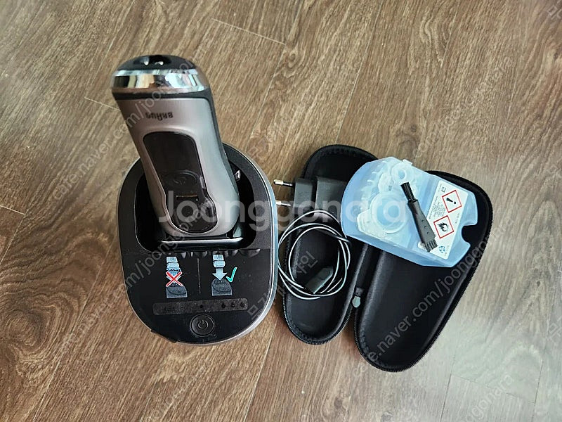 브라운 면도기 s9000프로플러스10회정도사용하고보관하...--1
