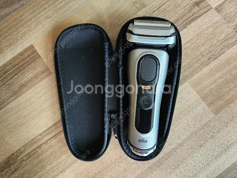 브라운 면도기 s9000프로플러스10회정도사용하고보관하...--2