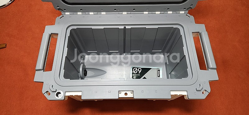 펠리칸 아이스박스 70QT 66L--1