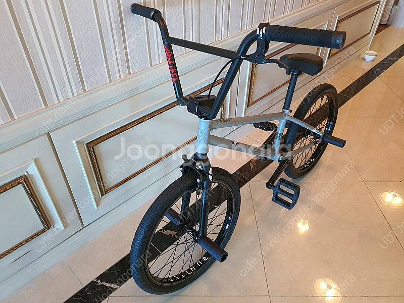 커스텀 BMX 플랫랜드 묘기용 자전거 판매합니다.--1