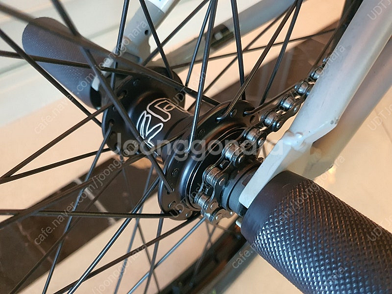 커스텀 BMX 플랫랜드 묘기용 자전거 판매합니다.--6