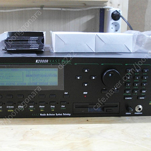 커즈와일 K2000R 판매합니다