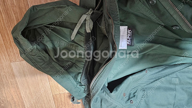 알파인더스트리 m65 야상 판매 합니다--4