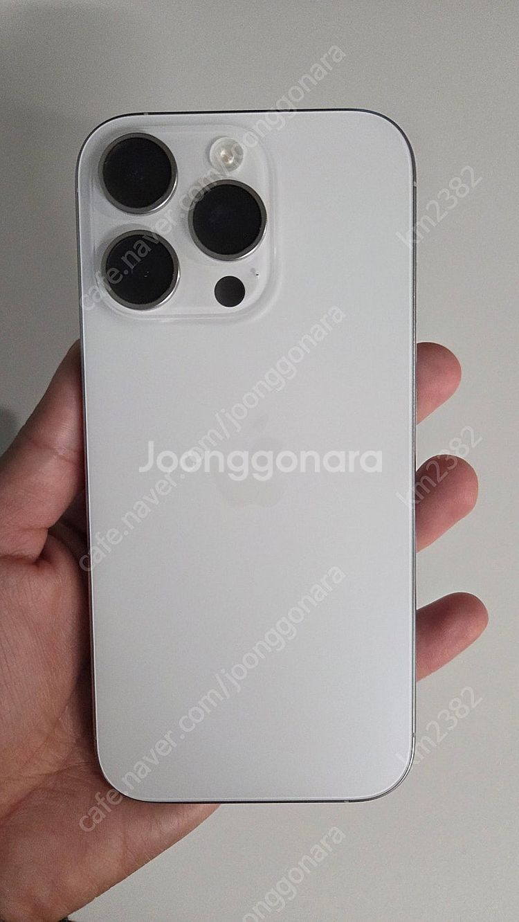 아이폰 16 Pro 화이트 자급제--2
