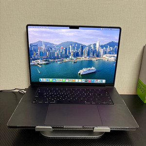 M3 맥북프로 16인치 ssd 1테라 스페이스 블랙 판매합니다