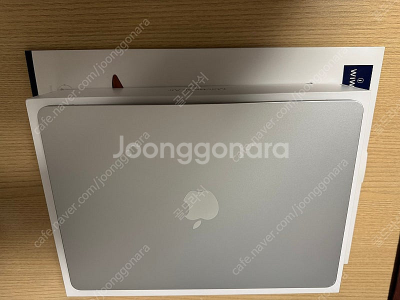 맥북에어 13인치 M2 실버 8GB, 256GB--0