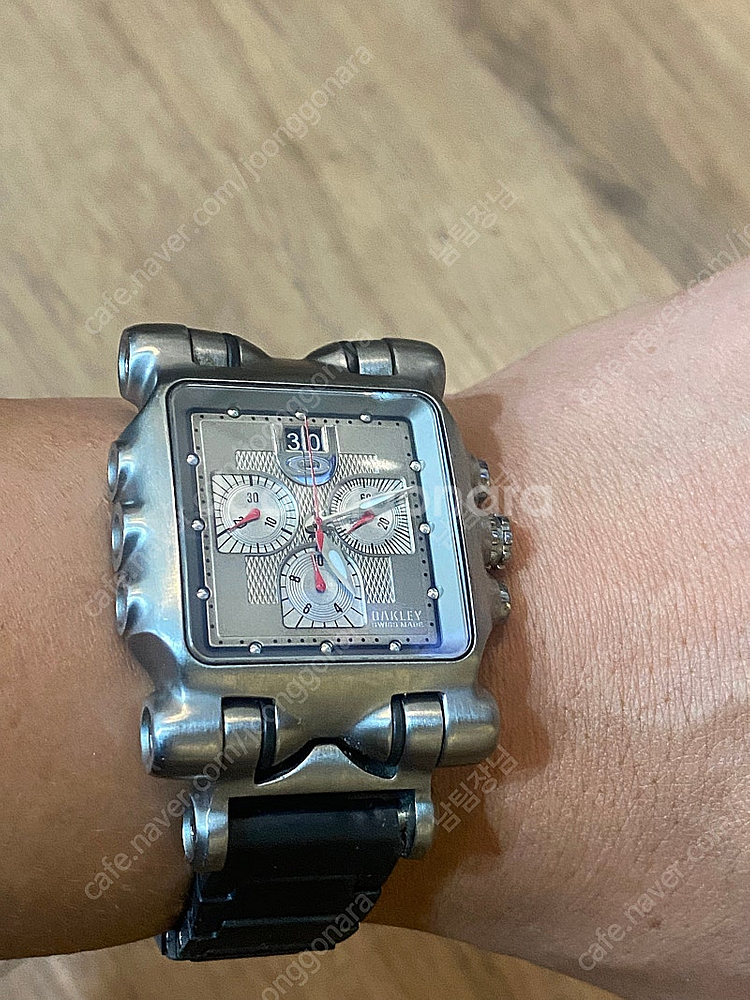 오클리 시계 / 미닛 머신 /타임탱크/oakley--5