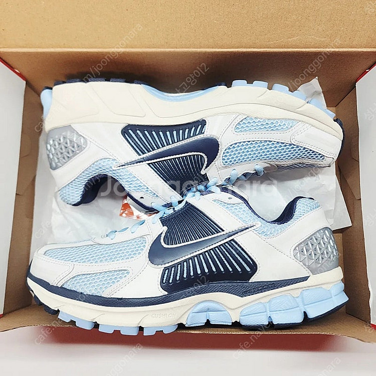 [국내매장판] 나이키 줌 보메로 5 남성운동화--5