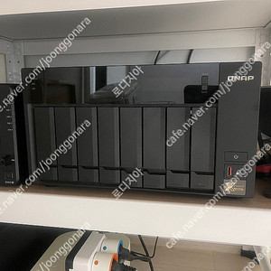 Qnap 나스 872XT, i7-8700T, RAM 64GB 업그레이드 판매 합니다.