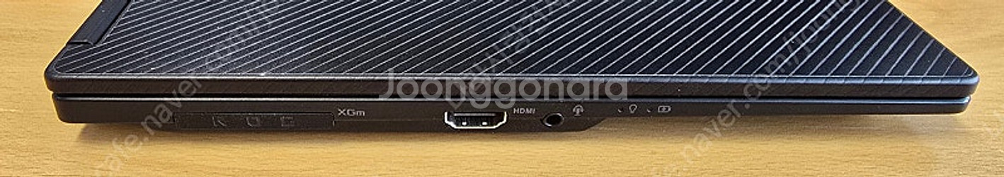 Asus ROG Flow X13 (GV301Q)--4