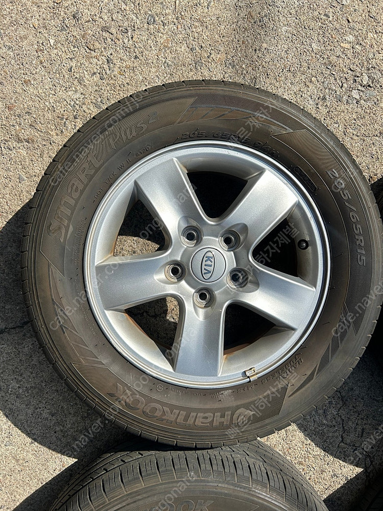 현대 기아 순정 15인치 휠타이어 로체 아반떼 오피러스 카렌스 소나타 등 이미지