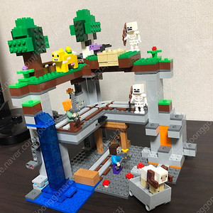 직거래)레고 21169 마인크래프트 첫 번째 모험