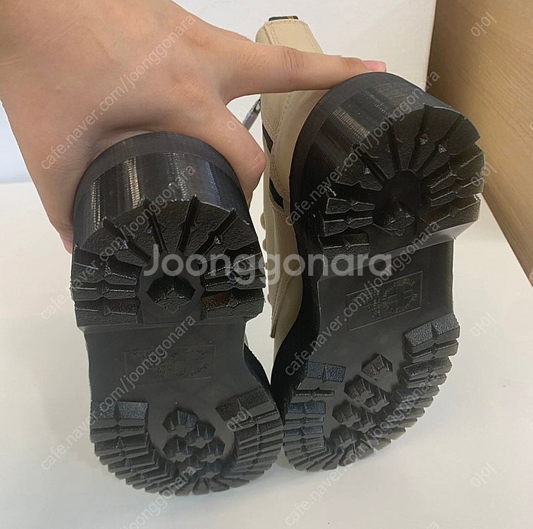 닥터마틴 제이든3 UK5 240--3