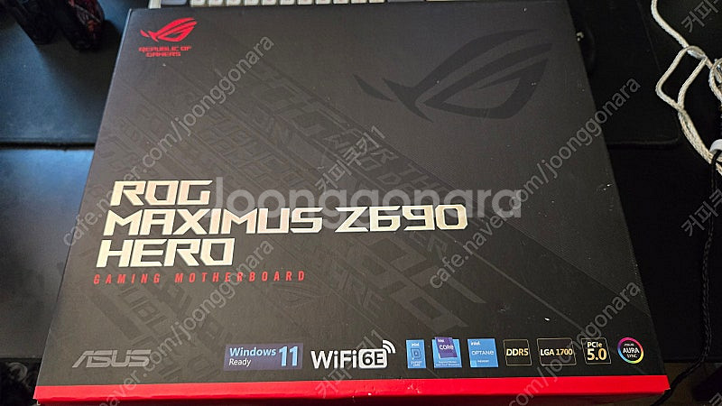 ASUS Z690 HERO 메인보드 판매합니다.--1