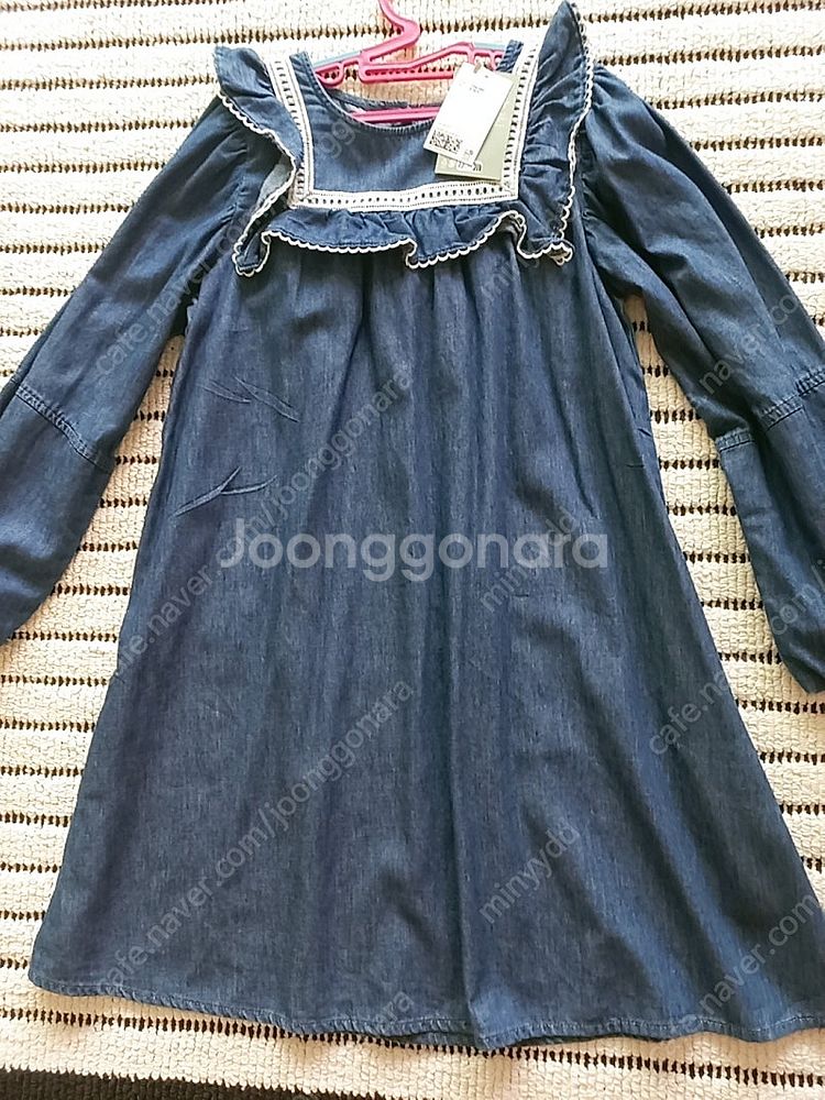 H&M 키즈 여아 데님원피스 140사이즈 새상품--1
