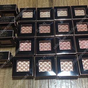 단종 미샤 이탈프리즘 섀도우 로즈폼폼 프렌치핑크 피치스무디 바닐라슈가 솔티드크림 레이스셔링 미개봉