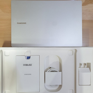 삼성 갤럭시북PRO NT931XDB-KR58S 풀박스(i5 11세대 노트북) 매우싸게 팝니다.(사용량적음) 성남, 분당
