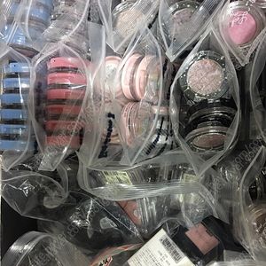 에뛰드 단종 쿨톤 섀도우 모음 미개봉 새것 (+ 크리스탈슈가)