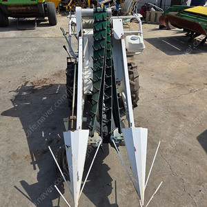 콩수확기 한서 신형, BH-710A2