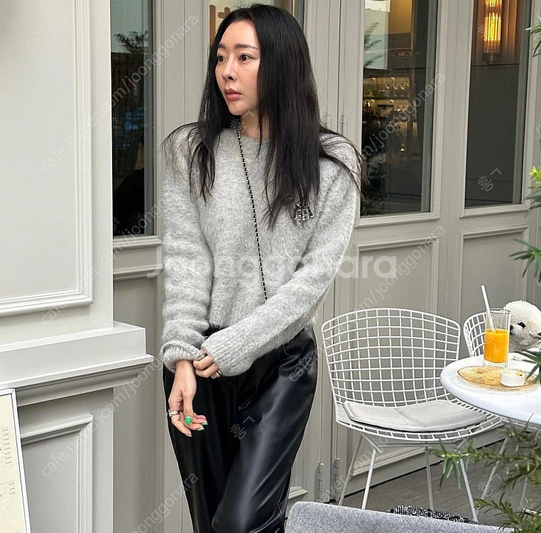 라온 뮤제라 이태리 알파카 크롭 니트 그레이--0