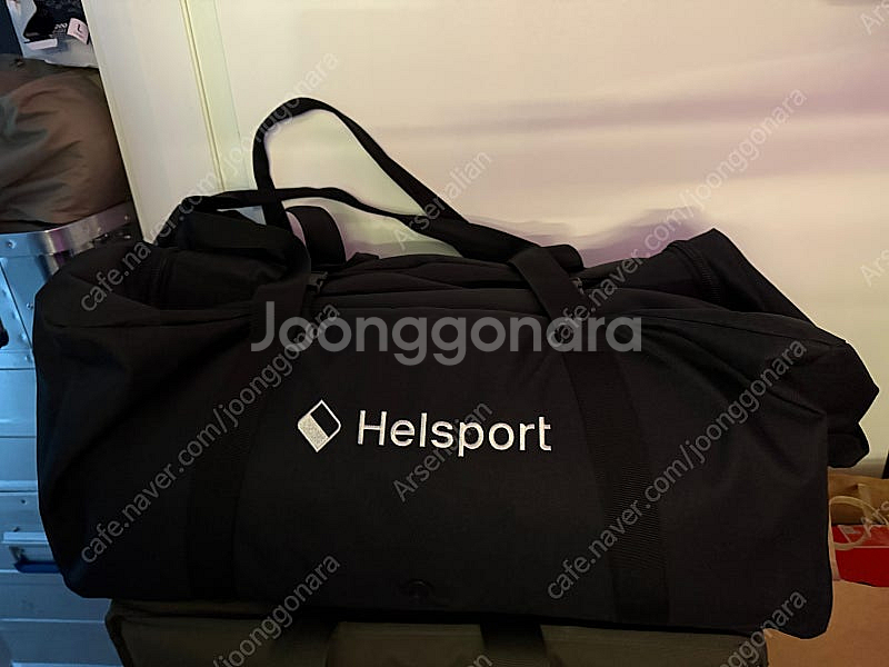 미사용 헬스포츠 씨커 발할 폴라 블랙 색상 판매합니다.--0