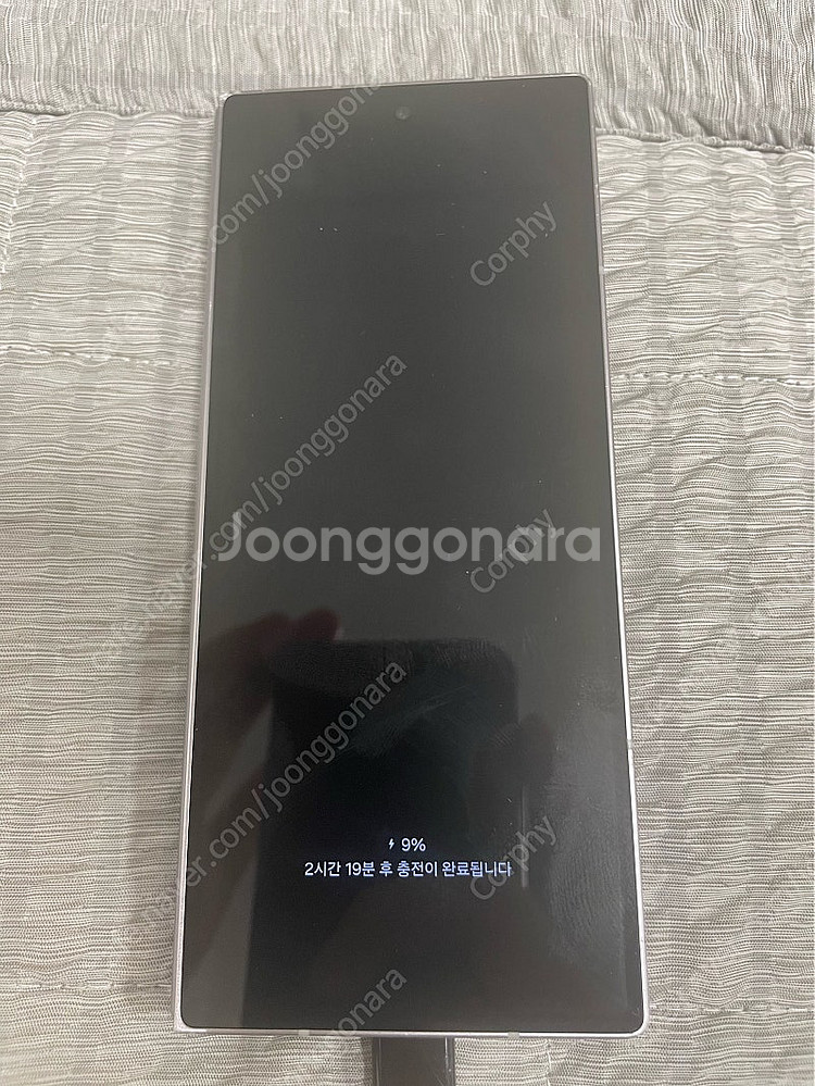 갤럭시 Z 폴드6 512G 실버 판매합니다.--0
