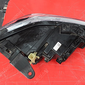 G70 전기형 운전석 헤드라이트 판매합니다.