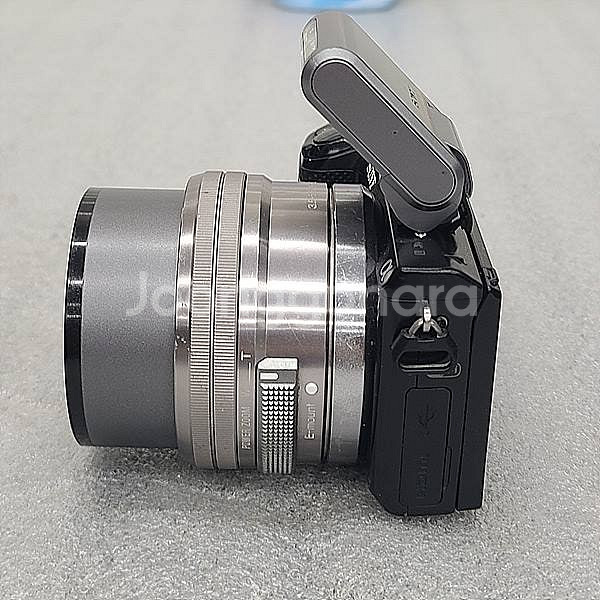 소니 NEX-5R 미러리스 카메라와 16-50mm 렌즈--3