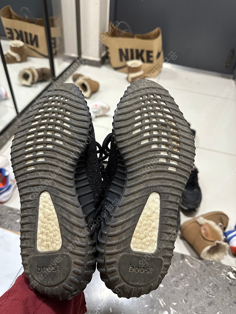 [240] 이지 350 오레오 이지 부스트 350 V2 코어 블랙 화이트 2022 이미지