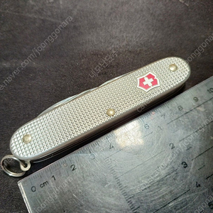 빅토리녹스(SAK) 멀티툴 파이오니아 를 판매합니다.