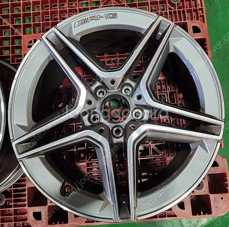 벤츠 E클래스 e250 AMG 18인치 프론트 정품 휠...--2