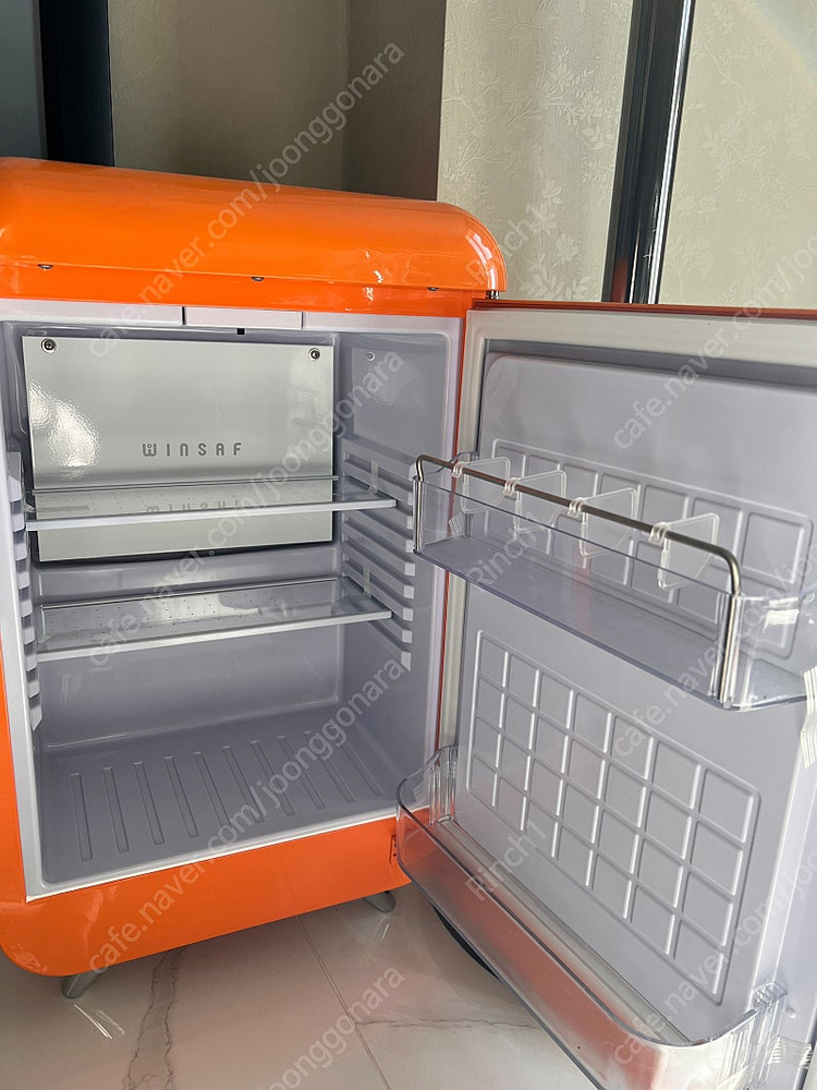 무소음 레트로냉장고 화장품냉장고 미니냉장고 이미지