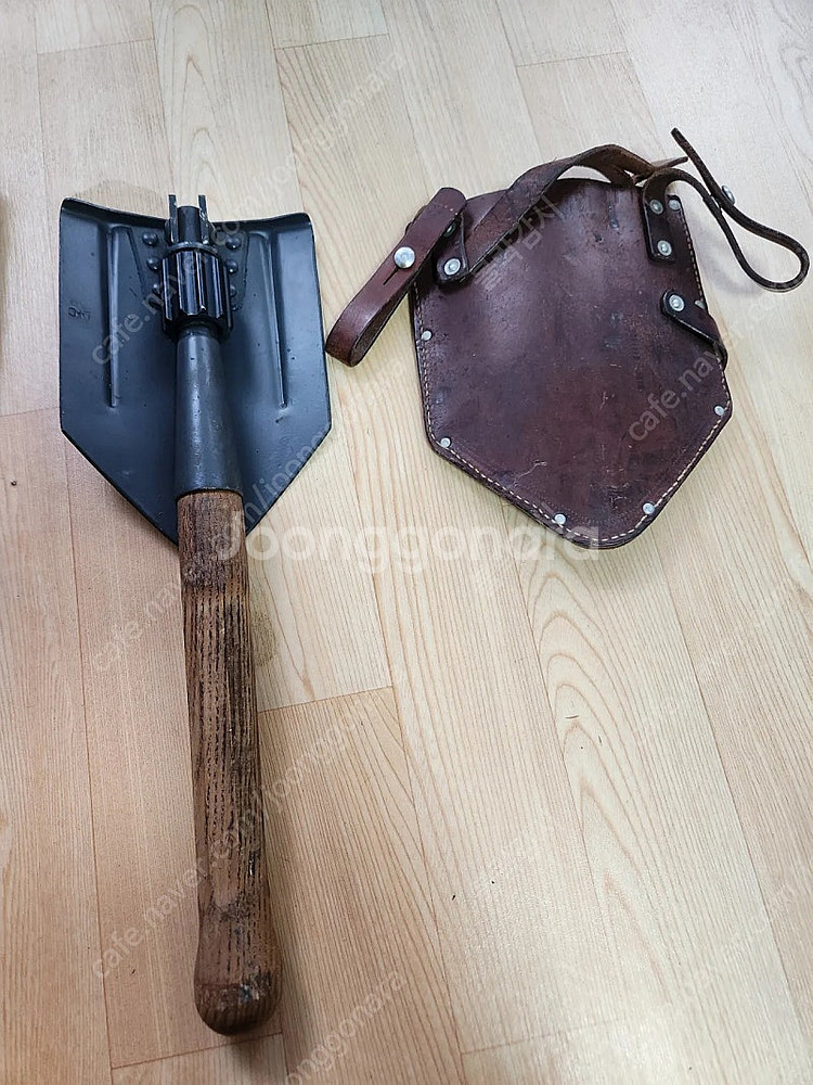 스위스군 접의식 야전삽 미사용 오리지날 입니다--0