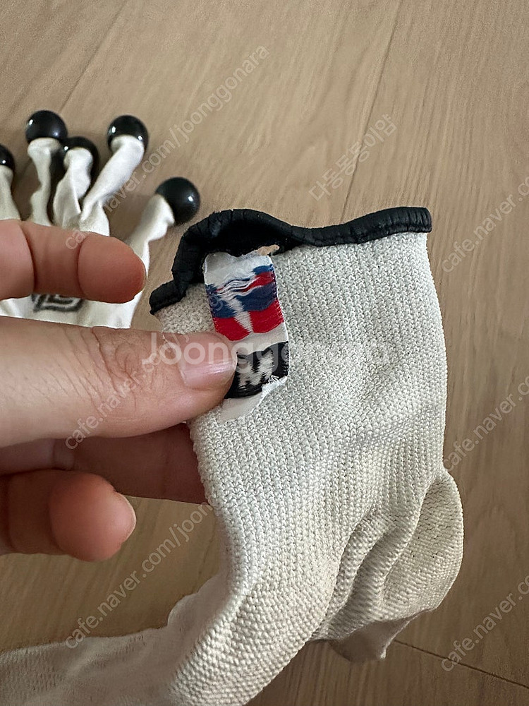 스케이트 방울 장갑 개구리 장갑 택포 13,000원--1