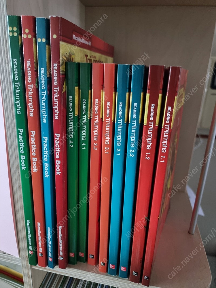 트라이엄프(Triumphs) 미교 풀셋 이미지