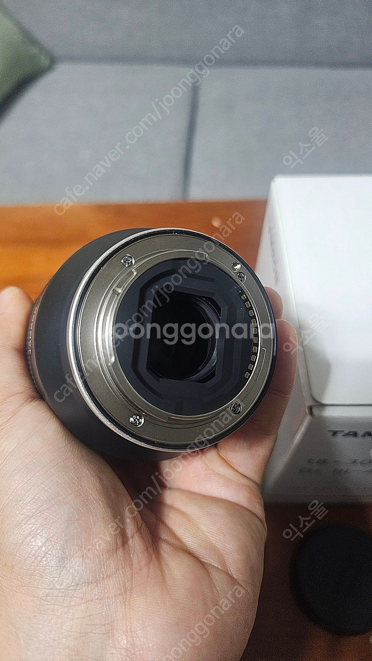 탐론 18-300mm f3.6-6.3 소니 마운트--6