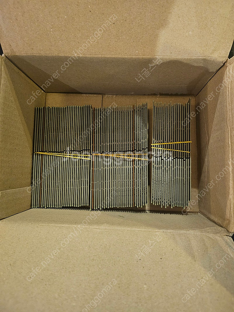 삼성 DDR4 8GB 2666V 80장 매매--1