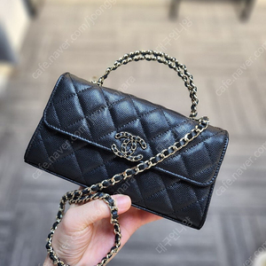 샤넬 25SS 탑핸들 AP3238