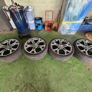 스팅어 순정19인치 휠타이어 팝니다