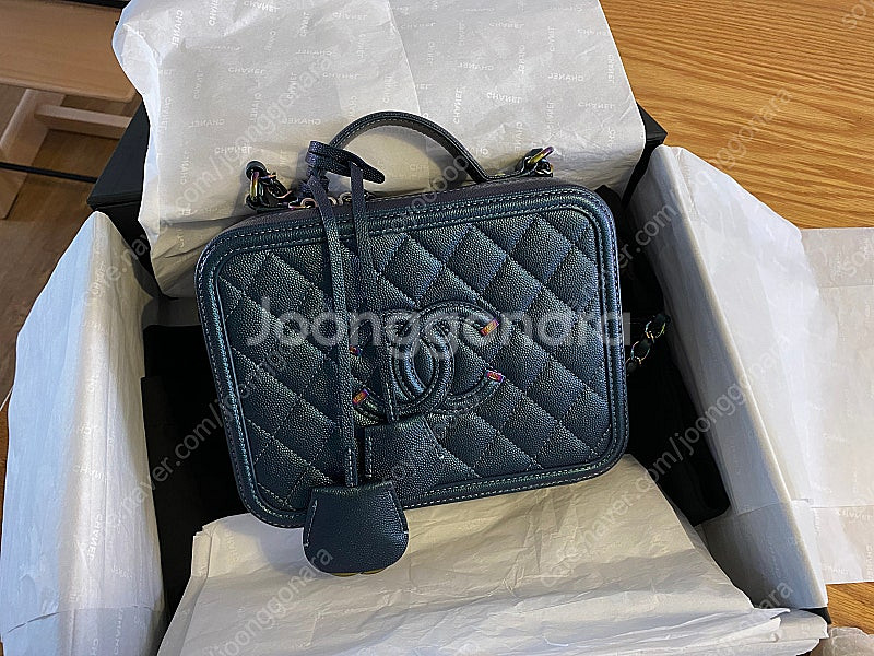샤넬 코스메틱백 터키쉬블루--0