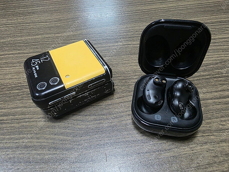 (인천)갤럭시s22플러스 256g 블랙 팝니다. +(버즈라이브) 이미지