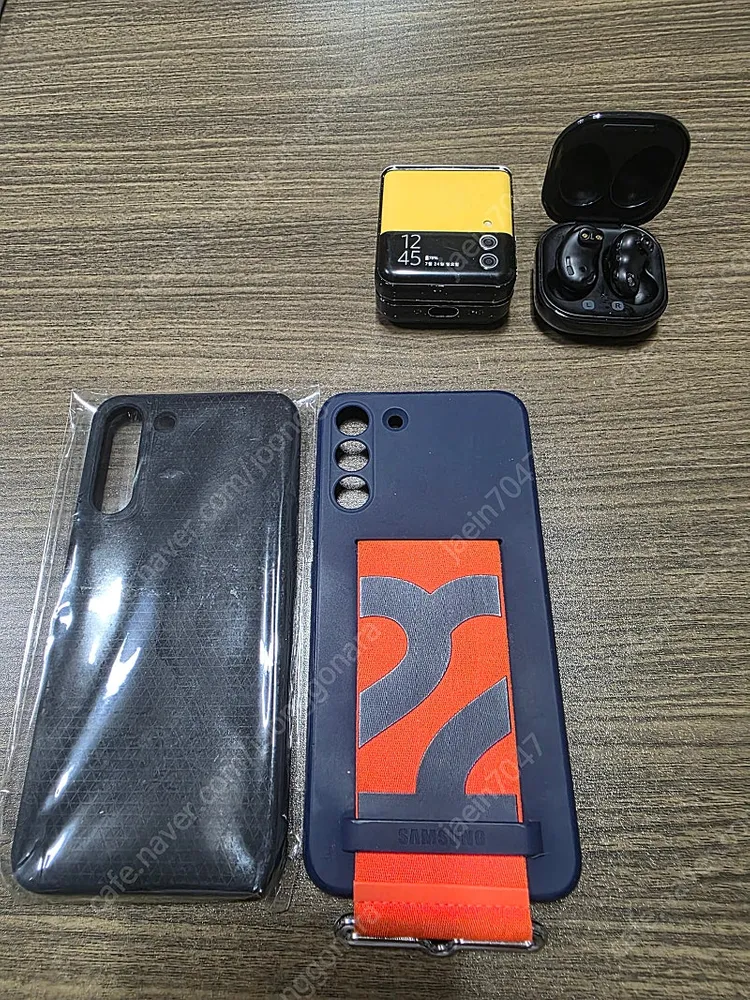 (인천)갤럭시s22플러스 256g 블랙 팝니다. +(버즈라이브) 이미지