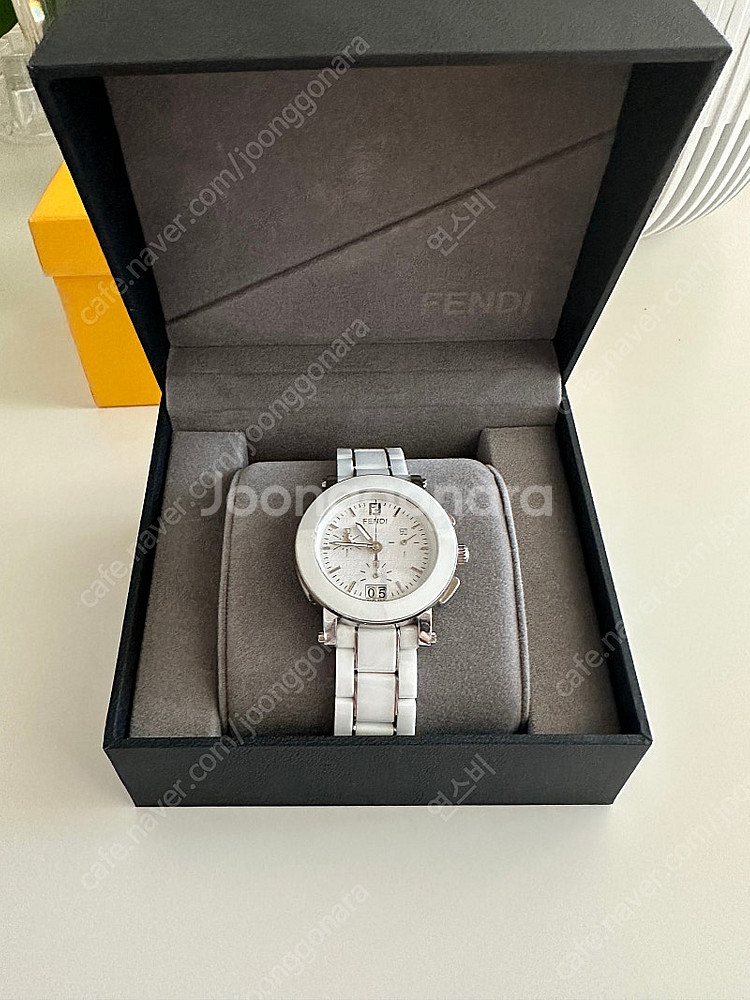 펜디 여성 세라믹 시계--0