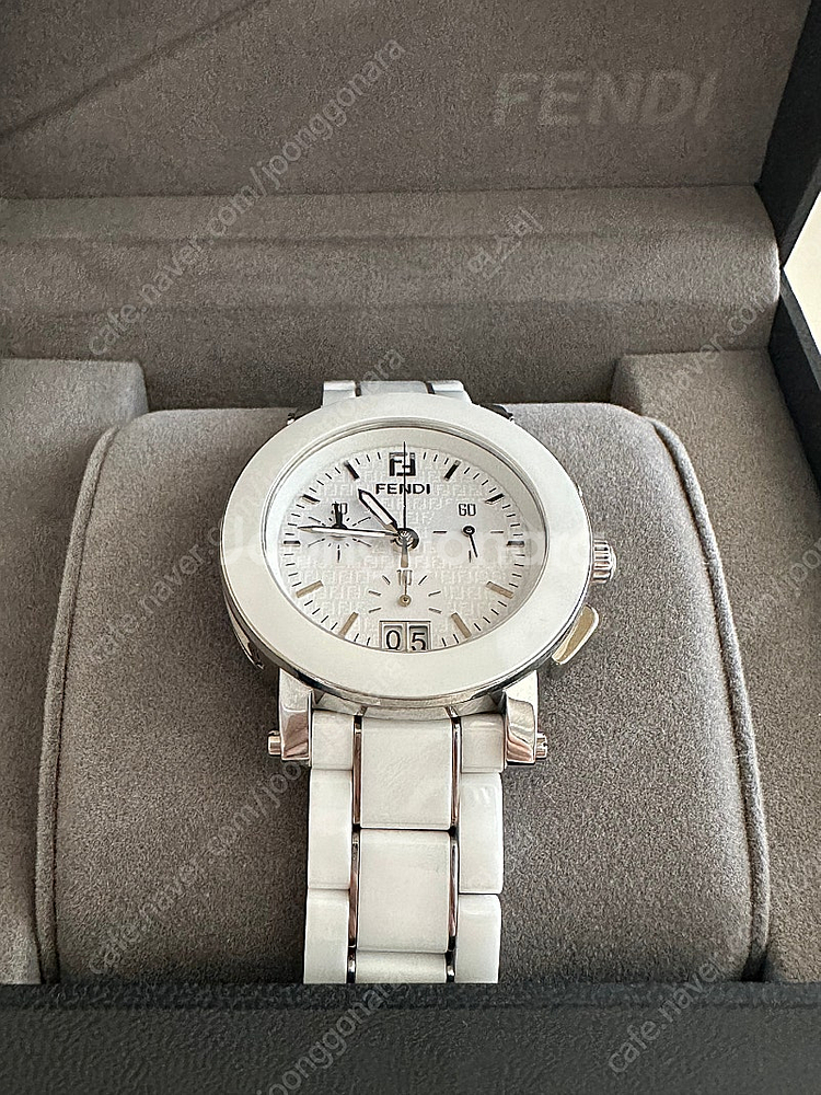 펜디 여성 세라믹 시계--1