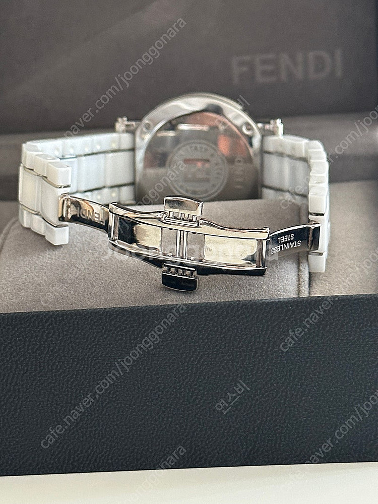 펜디 여성 세라믹 시계--2